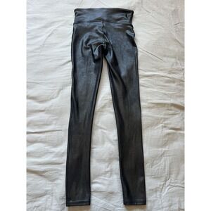 SPANX Faux Leather Leggings Women Petite Medium M Black High Waist Shiny Stretch